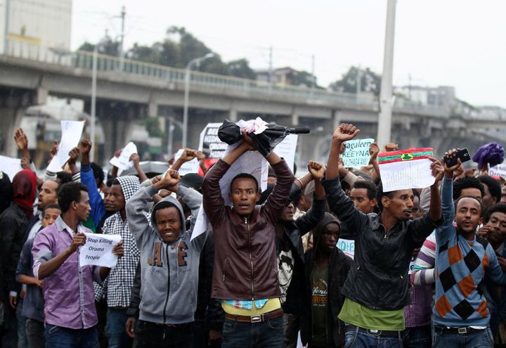 Des manifestants militent à Addis-Abeba le 6 août 2016 pour une meilleure répartition des richesses en Éthiopie. (Tiksa Negeri / Reuters)