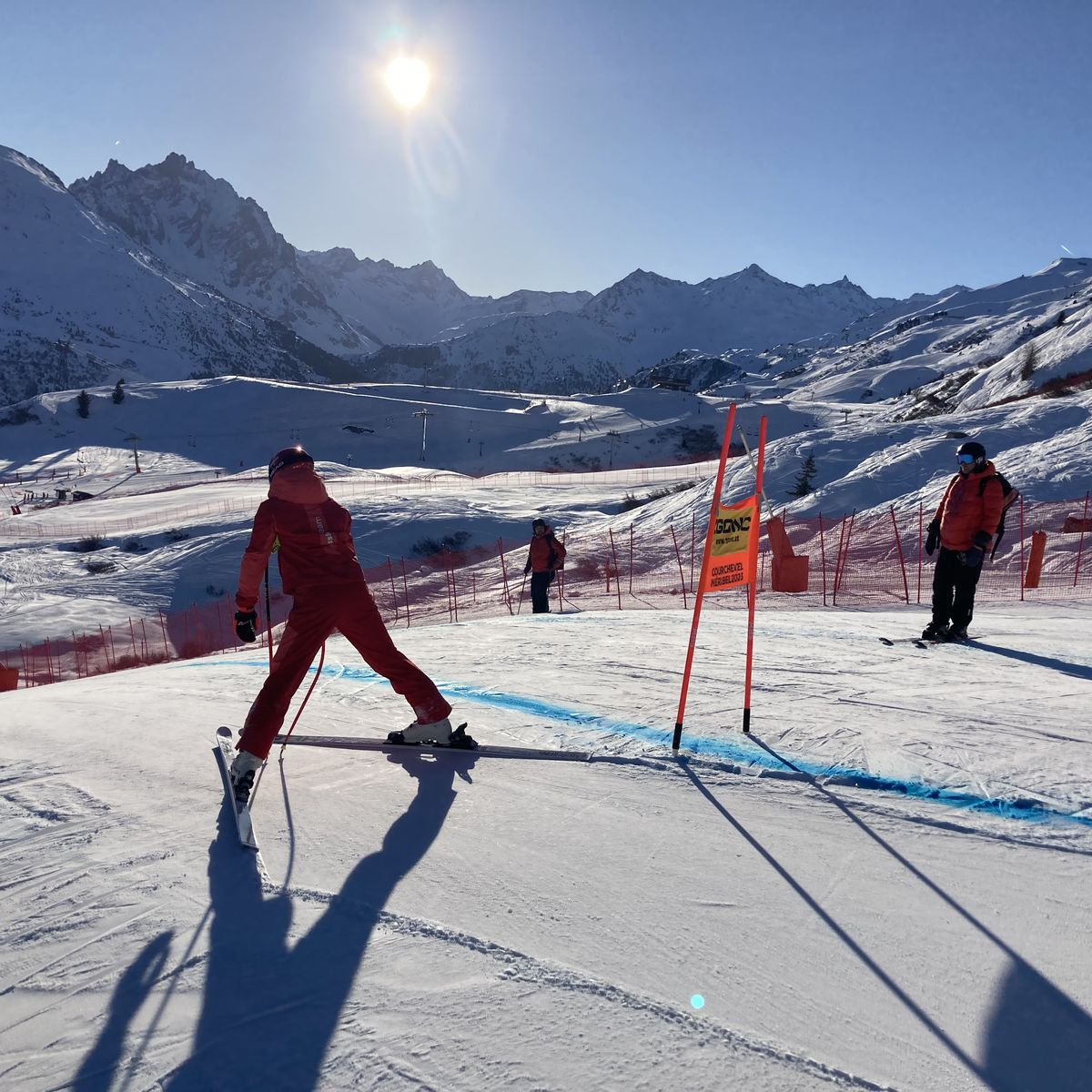 REPORTAGE. Mondiaux de ski alpin 2023 : de reine du luxe à station