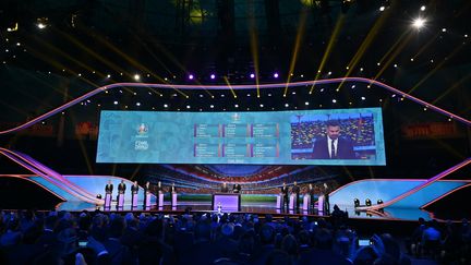 Le tirage au sort de l'Euro 2020, le 30 novembre 2019 à Bucarest (Roumanie). (FABRICE COFFRINI / AFP)