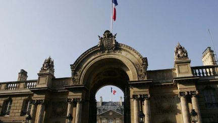 L'entrée du palais de l'Elysée (PATRICK KOVARIK / AFP)