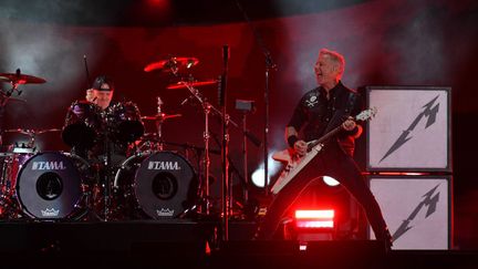 James Hetfield, à droite, et Lars Ulrich de Metallica sur scène lors du Global Citizen Festival 2022 à Central Park le 24 septembre 2022 à New York City. (NDZ/STAR MAX / GC IMAGES)