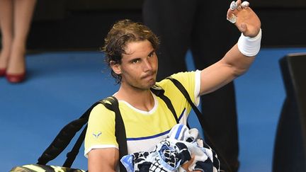 Rafael Nadal a salué le public australien qui l'a applaudi au moment de sortie du court après sa défaite au premier tour