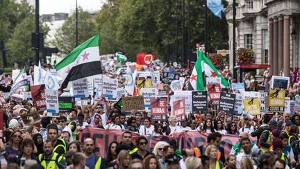 &nbsp; (Manifestation dans les rues de Londres, ce samedi, pour un meilleur accueil des réfugiés © MaxPPP)