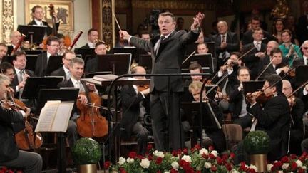 Mariss Jansons dirige le concert du nouvel an, le 1er janvier à Vienne
 (DIETER NAGL / AFP)