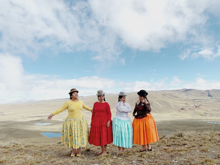 Luisa DÖRR - "MULHERES"The Flying Cholitas (Luisa Dörr)