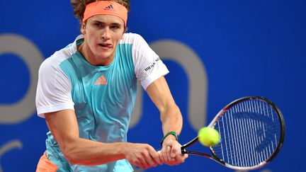 A 19 ans seulement, Zverev remporte à Montpellier son deuxième tournoi en carrière.  (PASCAL GUYOT / AFP)