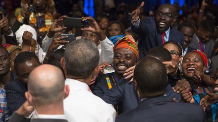 Barack Obama rencontre les «Young African leaders» (jeunes talents africains). (AFP : CHRIS KLEPONIS / DPA)