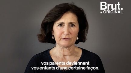 Les deux parents de Béatrice Gurrey ont été touchés par Alzheimer. Elle raconte comment elle a dû faire face à la maladie dans un témoignage poignant.