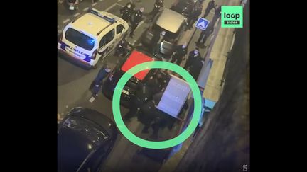 Capture d'écran d'une vidéo filmée par un témoin de l'interpellation violente de Michel Zecler dans la rue à Paris le 21 novembre 2020. (LOOPSIDER)