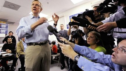 Le leader de la majorité démocrate au Sénat, Harry Reid, réélu de justesse dans le Nevada (Ethan Miller - Getty Images - AFP)