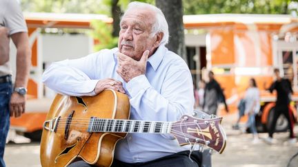 Marcel Campion, lors d'un rassemblement des forains sur l'esplanade des Invalides à Paris, le 19 juin 2018. (MAXPPP)