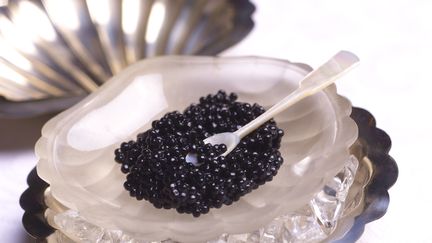 Caviar sur lit de glace. (Illustration) (PETER DAZELEY / THE IMAGE BANK RF / GETTY IMAGES)