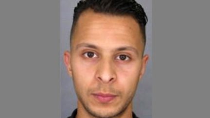 Photographie de Salah Abdeslam diffusée lors de l'appel à témoins lancé par la police deux jours après les attentats du 13 novembre. (DSK / POLICE NATIONALE / AFP)