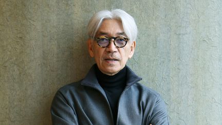 Le compositeur, chanteur, producteur et acteur japonais Ryuichi Sakamoto à Tokyo (Japon) le 28 mars 2020. (YASUSHI WADA / YOMIURI / AFP)
