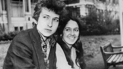 Bob Dylan et Joan Baez à Londres en 1965
 (UPI / AFP)