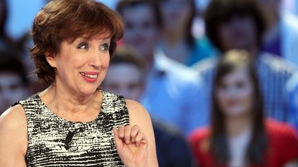 Roselyne Bachelot sur Canal Plus, le 9 mai 2012 &agrave; Paris. (KENZO TRIBOUILLARD / AFP)