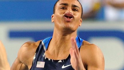 L'Am&eacute;ricain Ashton Eaton lors de son 60 m&egrave;tres de l'&eacute;preuve d'heptatlon aux championnats du monde d'athl&eacute;tisme en salle &agrave; Istanbul (Turquie), le 9 mars 2012. (GABRIEL BOUYS / AFP)