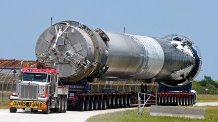 La fusée de SpaceX explose sur son pas de tir à Cap Canaveral