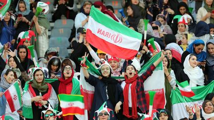 Après 40 ans d'interdiction, des Iraniennes ont pu aller assister à un match de football, le 10 octobre 2019, à Téhéran. (ABEDIN TAHERKENAREH / MAXPPP)