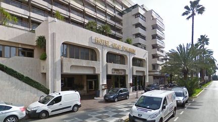 Capture d'&eacute;cran de Google Street View montrant la fa&ccedil;ade de l'h&ocirc;tel Gray d'Albion, &agrave; Cannes (Alpes-Maritimes). (GOOGLE STREET VIEW / FRANCETV INFO)