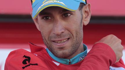 L'Italien d'Astana, Vincenzo Nibali, endosse le maillot rouge de leader de la Vuelta