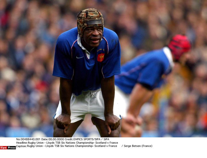 Le troisième ligne des Bleus Serge Betsen lors d'un match du Tournoi des six nations 2002 face à l'Ecosse, à Murrayfield (Ecosse). (EMPICS SPORTS/SIPA)