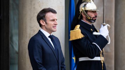 Le président de la République, Emmanuel Macron, à l'Elysée, à Paris, le 7 mars 2023. (XOSE BOUZAS / HANS LUCAS / AFP)