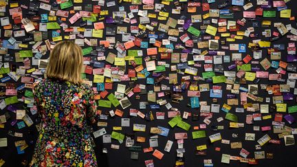 "Bataille", une oeuvre participative de l'artiste brésilienne Rivane Neuenschwander, exposée à Art Basel (Bâle), le 12 juin 2019 (FABRICE COFFRINI / AFP)