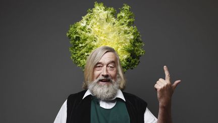 Claude Bureaux et une chicorée frisée
 (Joëlle Dollé)