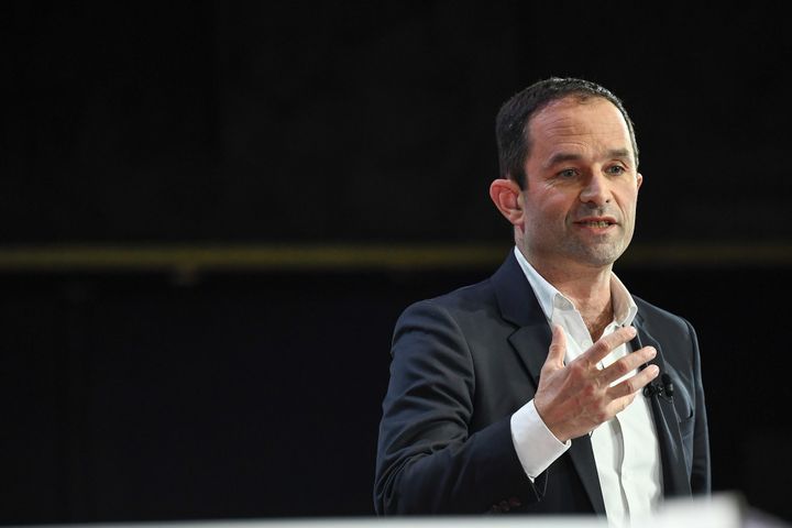 Benoît Hamon, tête de liste de Génération.s, lors d'un débat avec les autres têtes de liste, le 11 avril 2019, à Paris.&nbsp; (ANNE-CHRISTINE POUJOULAT / AFP)