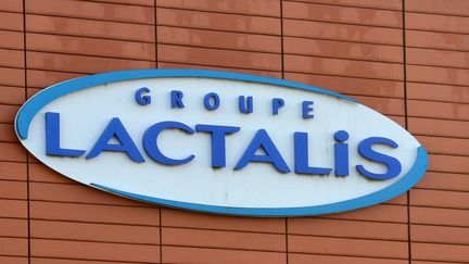 Le groupe Lactalis, numéro un mondial du lait, est au coeur d'une enquête&nbsp;sur une contamination de lait infantile aux salmonelles. (MAXPPP)