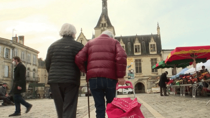 Retraites : la revalorisation des petites pensions touchée par un bug informatique (France 2)