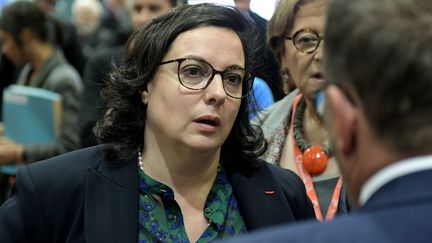 L'ex-ministre du Logement, Emmanuelle Cosse, le 27 septembre 2022 à Chassieun dans la métropole de Lyon. (MAXIME JEGAT / MAXPPP)