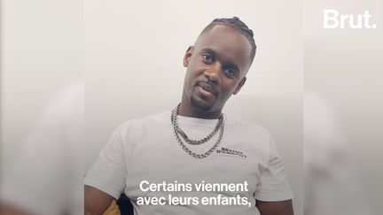 Après 10 ans d’absence, le groupe Sexion d'Assaut revient sur la scène française avec une tournée de 50 dates. Brut les a suivis à Paris La Défense Aréna en backstage.