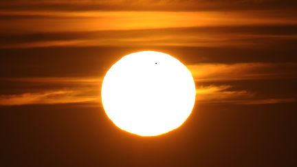 Le Soleil serait issu d'une autre &eacute;toile, trente fois plus massive et aujourd'hui disparue. (HRVOJE POLAN / AFP)