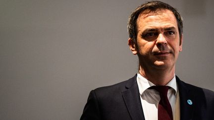 Le ministre de la Santé Olivier Véran, le 15 mars 2022 à Paris. (XOSE BOUZAS / HANS LUCAS / AFP)