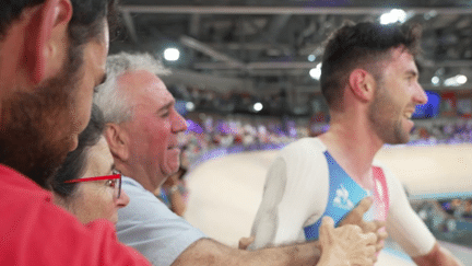 Vélo, boxe, basket, 200 m : une nuit olympique (France 2)