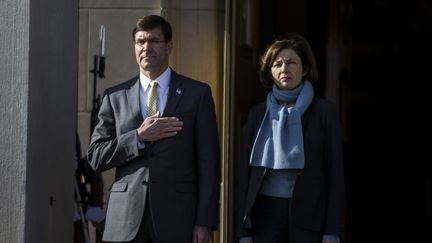 Visite de la ministre française de la Défense, Florence Parly au Secrétaire d'état américain à la Défense, Mark Esper, à Arlington, le 27 janvier 2020. (ZACH GIBSON / GETTY IMAGES NORTH AMERICA)