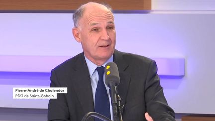 Pierre-André de Chalendar, PDG de Saint-Gobain, était l'invité de franceinfo lundi 4 février 2019. (FRANCEINFO)