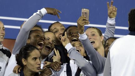 Les Bleues ont remporté la She Believe Cup face aux Américaines, championnes du monde en titre. (BRENDAN SMIALOWSKI / AFP)