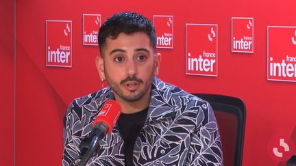 Lyes Louffok, militant des droits de l'enfant, le 15 février 2024 sur France Inter. (FRANCE INTER / RADIO FRANCE)