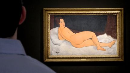 Premier exemplaire de "Nu couché", une toile d'Amedeo Modigliani, atteint 157,2 millions de dollars lors d'une vente en mai 2014. (PICTURE ALLIANCE / PICTURE ALLIANCE)