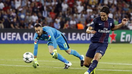 Edinson Cavani a raté beaucoup d'occasions contre Arsenal (ETIENNE LAURENT / EPA)