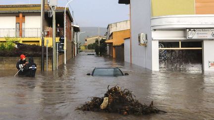 Le village d'Uras, en Sardaigne (Italie), inond&eacute; apr&egrave;s le passage du cyclone Cl&eacute;opatra, le 18 novembre 2013. (ALESSANDRA CHERGIA / AP / SIPA)