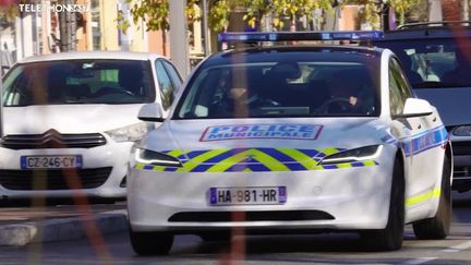 La police municipale de Mandelieu (Alpes-Maritimes) est désormais équipée de quatre véhicules Tesla. La Ville regrette qu'aucun constructeur français n'ait répondu à l'appel d'offres.