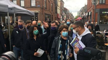 Karima Delli en campagne pour les élections régionales le 27 mai 2021 à Lille (Nord), avec la participation de la maire Martine Aubry (BENJAMIN MATHIEU / FRANCEINFO / RADIO FRANCE)