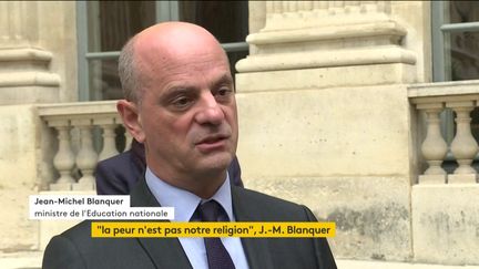 Professeur décapité : "La peur n'est pas notre religion", martèle Jean Michel Blanquer