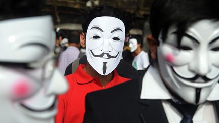 Des Anonymous &agrave; Bombay (Inde), le 9 juin 2012. (INDRANIL MUKHERJEE / AFP)