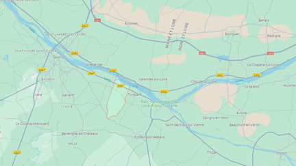 Des milliers de personnes ont participé à une rave party non autorisée à Parnay (Maine-et-Loire), depuis le 9 mai 2024. (GOOGLEMAPS)