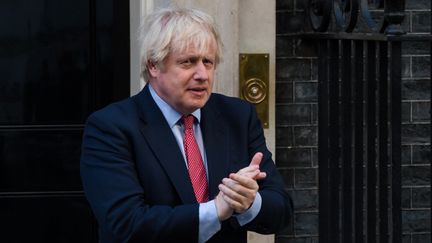 Le Premier ministre britannique, Boris Johnson, devant sa résidence de Downing Street à Londres, le 28 mai 2020. (WIKTOR SZYMANOWICZ / NURPHOTO / AFP)